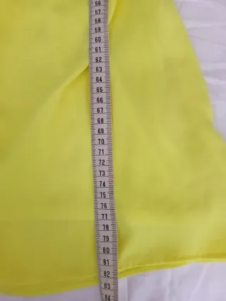 Vestido asimétrico amarillo