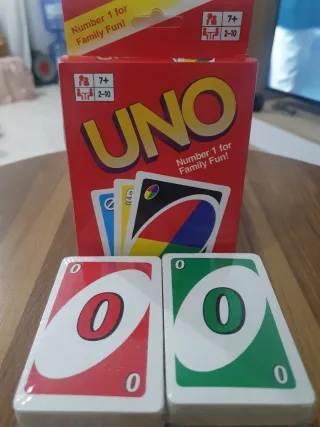 Lotes de Jogos UNO e Phase 10
