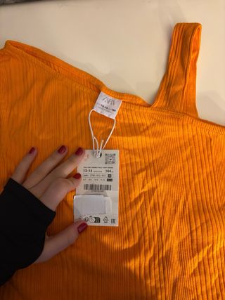 Top Asimétrico Zara Naranja Talla M