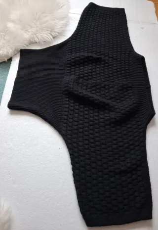 Jersey manga murciélago, de Adolfo Domínguez.