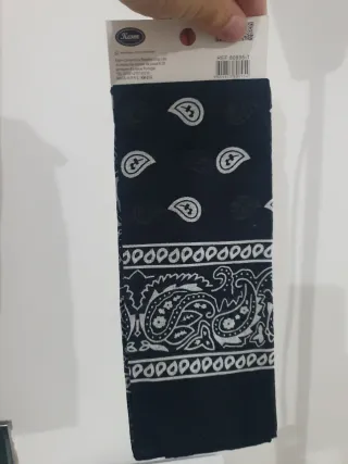 Lenço Estampado Paisley Branco