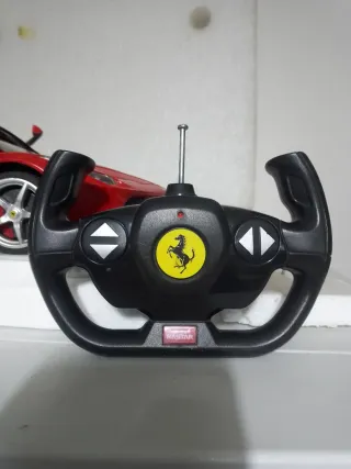 Ferrari.  Modello La Ferrari   R/C Scala 1:14