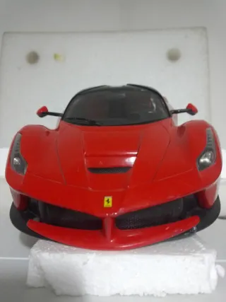Ferrari.  Modello La Ferrari   R/C Scala 1:14