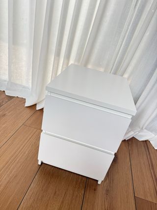 Mesita blanca IKEA MALM 2 cajones