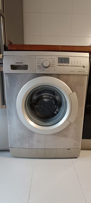 Lavadora Siemens 7kg en acero inoxidable