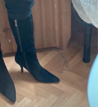 Stivali scamosciati neri eleganti con tacco