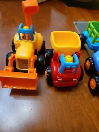 Lote 4 Vehículos de Juguete de granja y campo