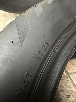 Neumáticos 235/55 R18 BRIDGESTONE