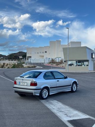 BMW e36 compact