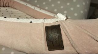 Cuna nido reductora para recién nacidos