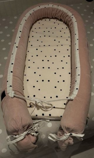 Cuna nido reductora para recién nacidos