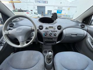 Toyota Yaris 2003