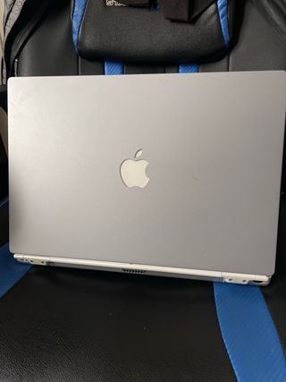 Apple Powerbook G4 Titanium