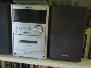 Minicadena Sony Plata y Marrón