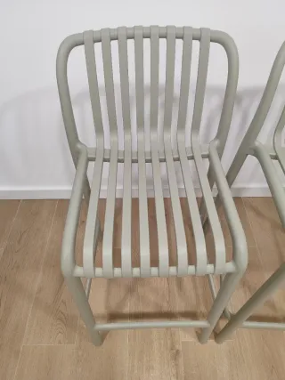 Taburetes Wendell Sklum verde caqui (2 unidades)