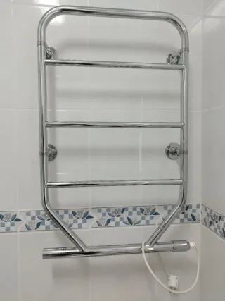 Radiador Toallero Plateado