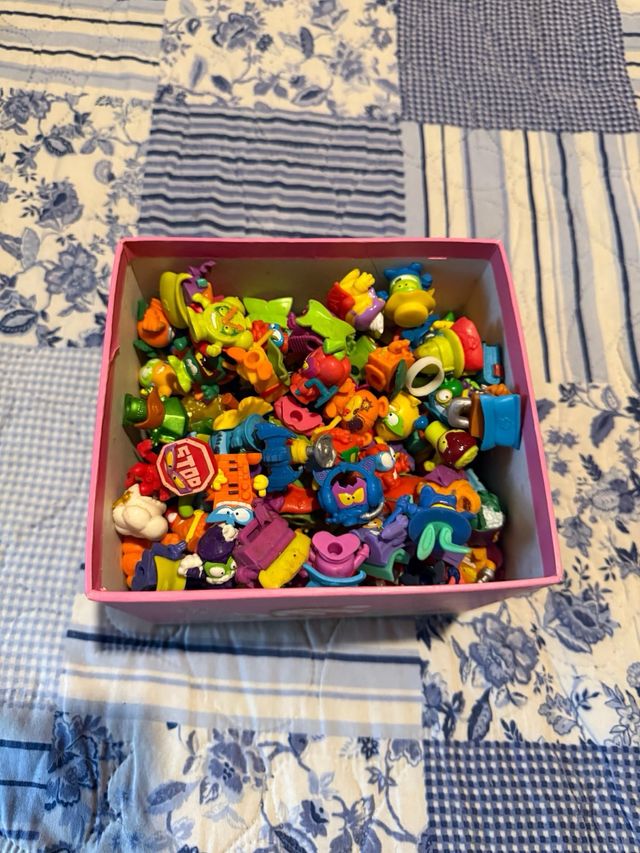 Lote de muñecos superzing