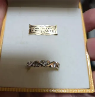 Anillo Oro Blanco con Brillantes