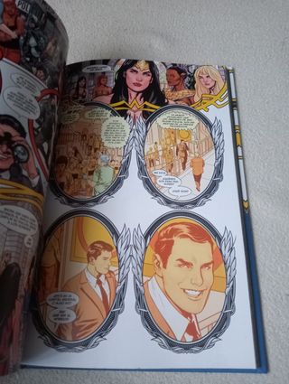 Universos DC Wonder Woman Tierra uno