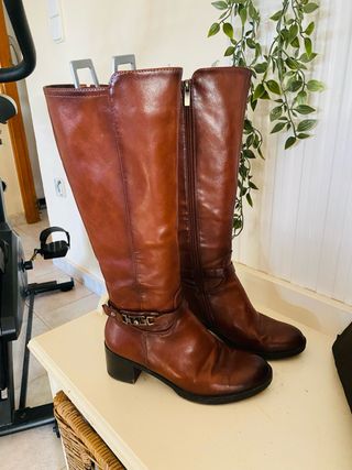 Botas altas cuero marrón coñac