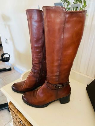 Botas altas cuero marrón coñac