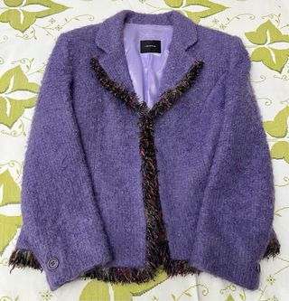 Traje chaqueta y falda morado