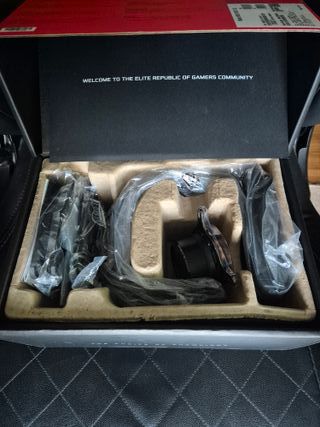 AIO Asus ROG Ryuo 120 Liquid CPU Cooler w/ screen