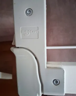 Barrera de Cama Madera Blanca.