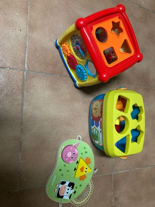Lote Juguetes Bebé: Encajables y Cubo Actividades