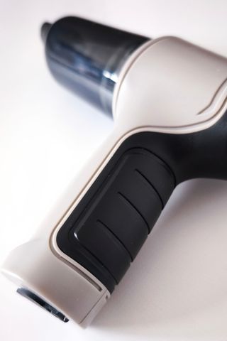 Mini aspirador de mano con accesorios