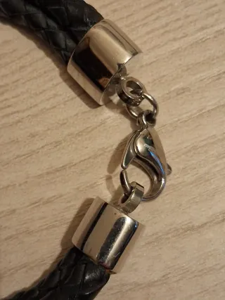 Pulsera cuero trenzado hombre.