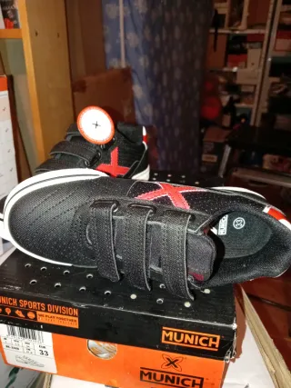 Zapatillas Munich Talla 33