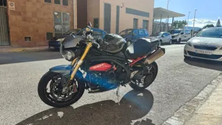 Triumph Speed Triple 1050 R