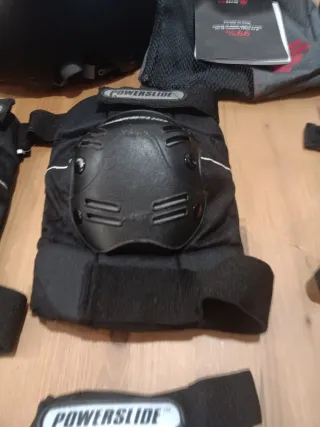 Casco y protecciones skate