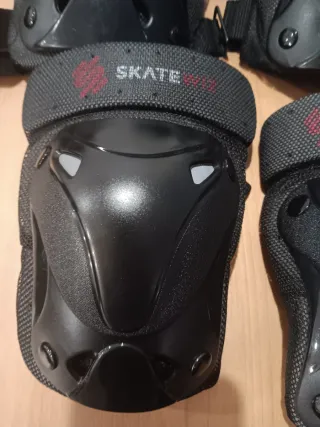 Casco y protecciones skate
