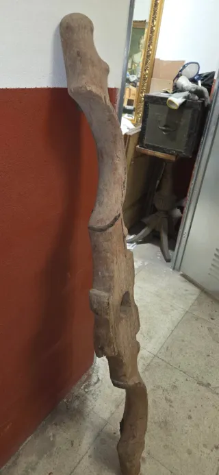 Yugos antiguos de madera