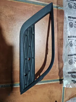 Rejilla antiniebla Seat Leon Ibiza 4