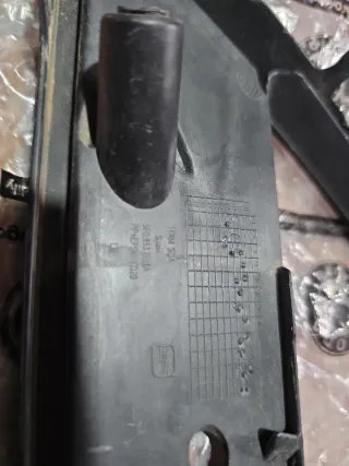 Rejilla antiniebla Seat Leon Ibiza 4