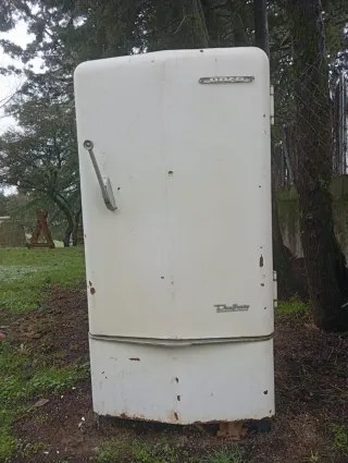 Nevera vintage;año 1942