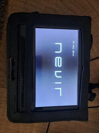 Reproductor multimedia portátil Nevir 2 pantallas