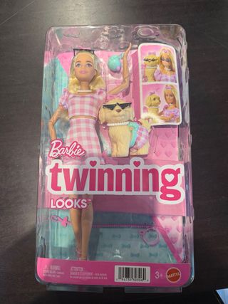 Barbie Twinning Looks Muñeca y Perro