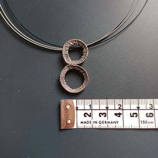 Gargantilla diseño artesanal de acabado envejecido