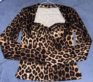 Blusa leopardo fiesta elegante brillos