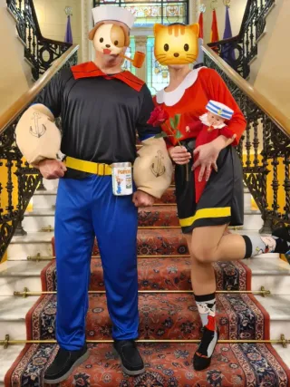 Disfraces Popeye y Olivia con complementos