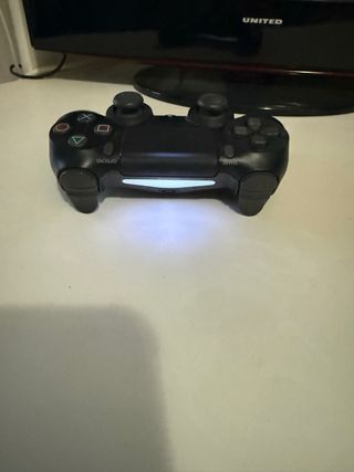 Playstation 4 400GB Nera