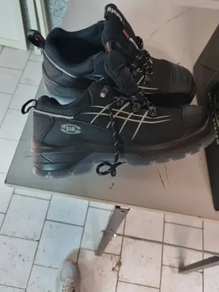 Scarpe antinfortunistiche SIR nere
