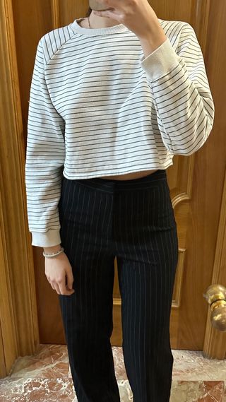 Sudadera Cropped Rayas Stradivarius