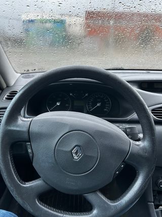 Renault Laguna grand tour 2  2005