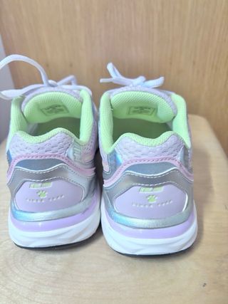 Zapatillas deportivas Kelme plateadas