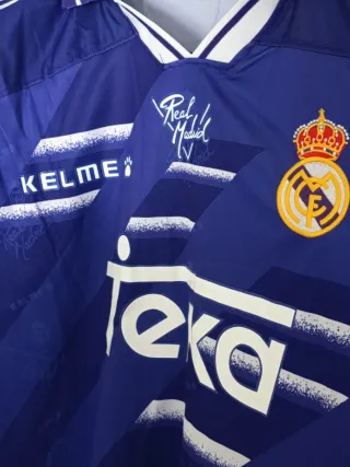Camiseta Real Madrid retro. Zamorano 9. Talla XL